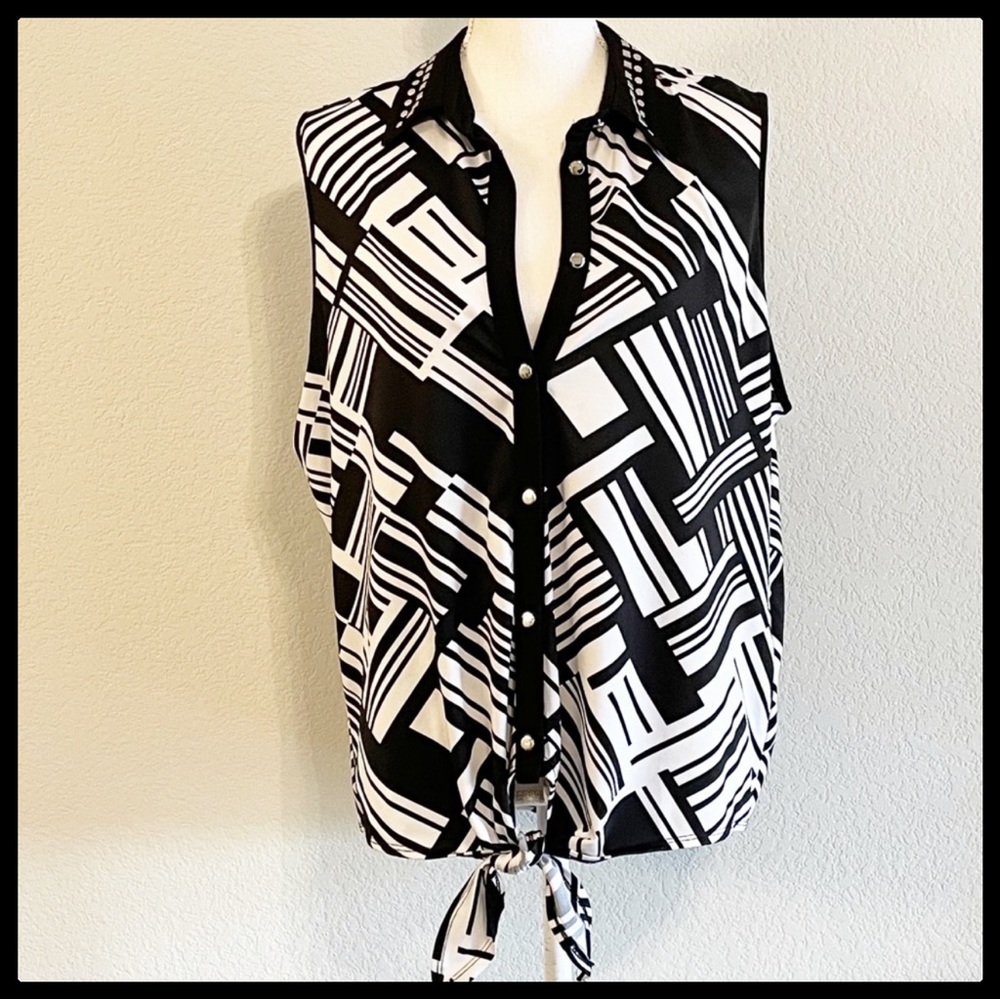 NY Collection Black & White Sleeveless Top